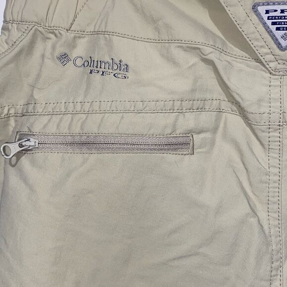 Columbia Women's Khaki Omni Shade Flat Front PFG Fishing Gear Shorts Medium - Picture 5 of 8